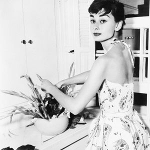 Hey girl! Welcome to Aurora Hendrix✨😍